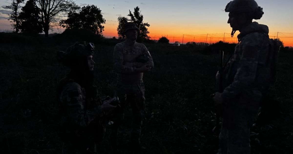 CNN mostra caçada de soldados ucranianos a drones russos na linha de frente