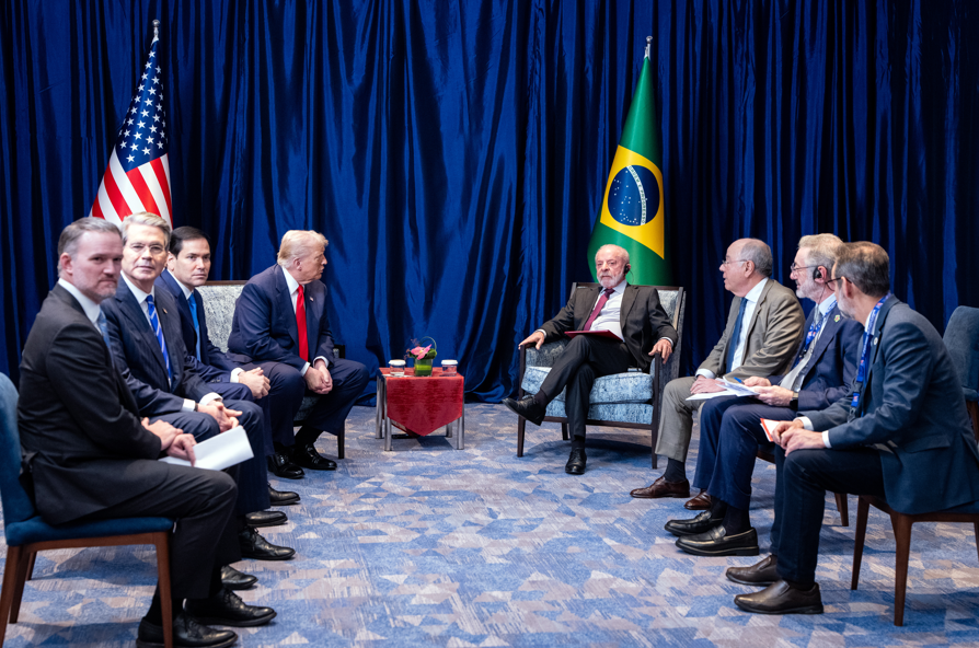 Como o Brasil tenta convencer os EUA a desistirem da tarifa que podem chegar a 37,5%