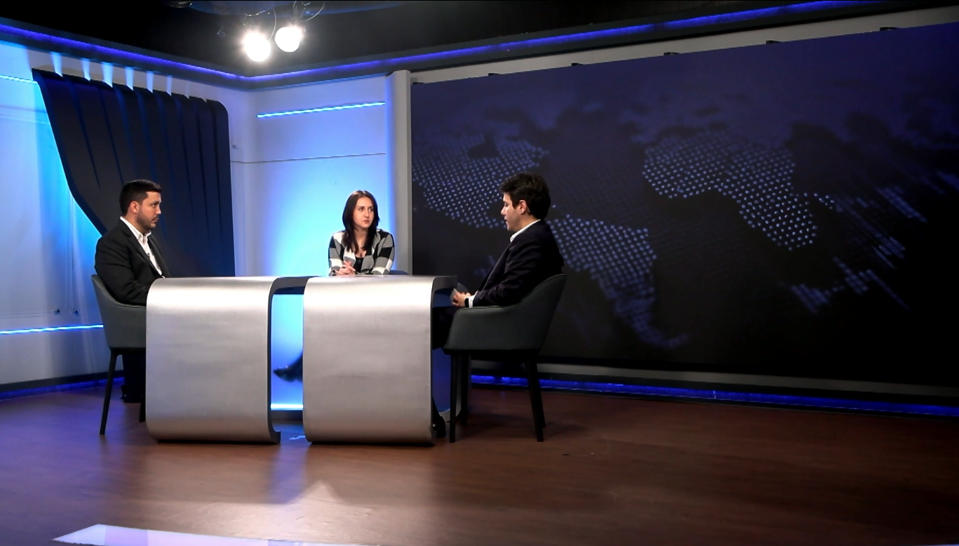 Confronto de um lado, contexto do outro: como direita e esquerda disputam o eleitor
