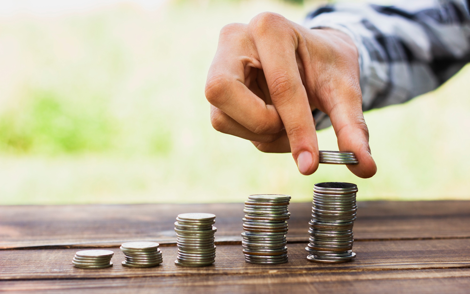 Dividendos de FIIs: GARE11, HSML11 e VGHF11 realizam pagamentos hoje; veja valores