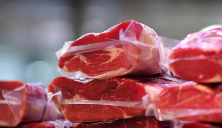 Entenda por que os EUA isentaram a carne bovina brasileira do tarifaço