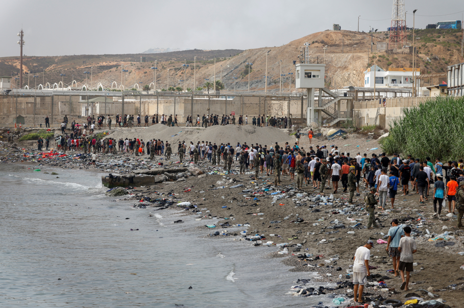 Espanha: fluxo migratório para enclave foi revertido e metade dos imigrantes voltou
