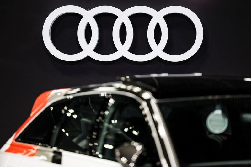 Funcionários da Audi protestam contra risco de fechamento de fábrica alemã