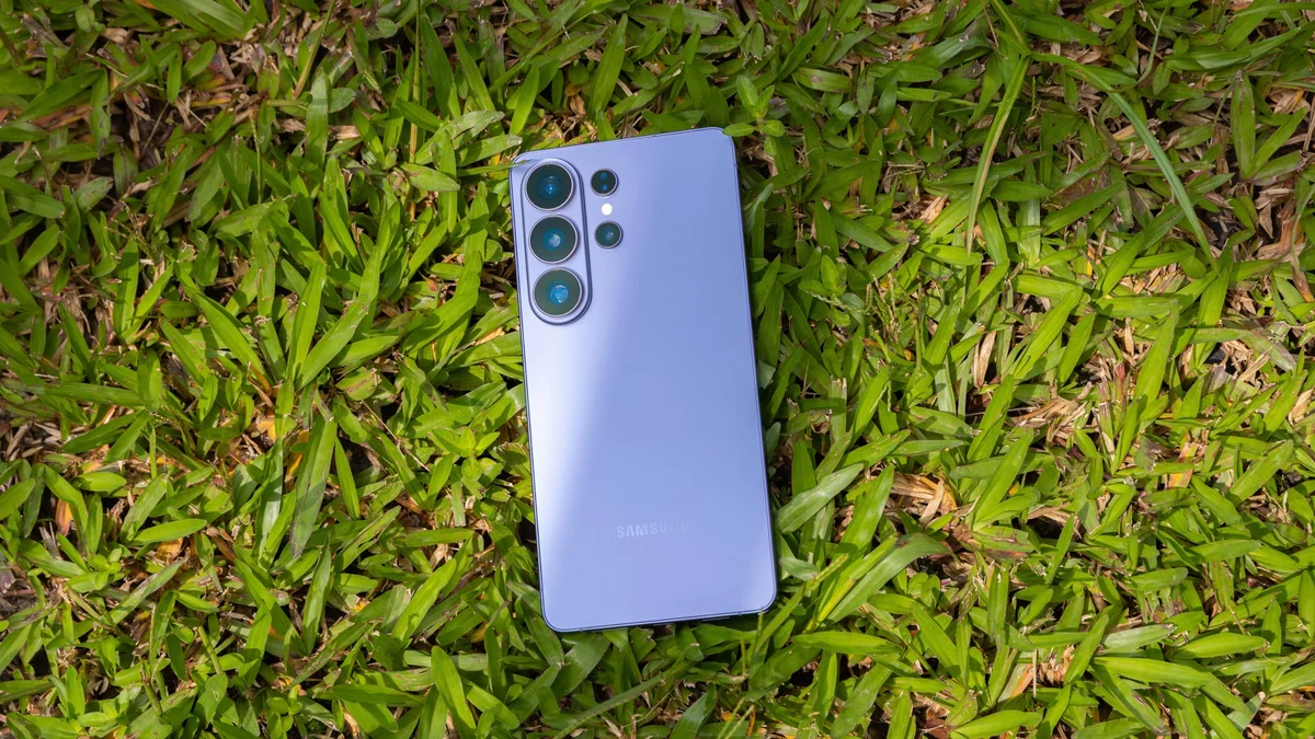 Galaxy S26 Ultra bate menor preço histórico; Magalu dá R$ 2.800 de desconto