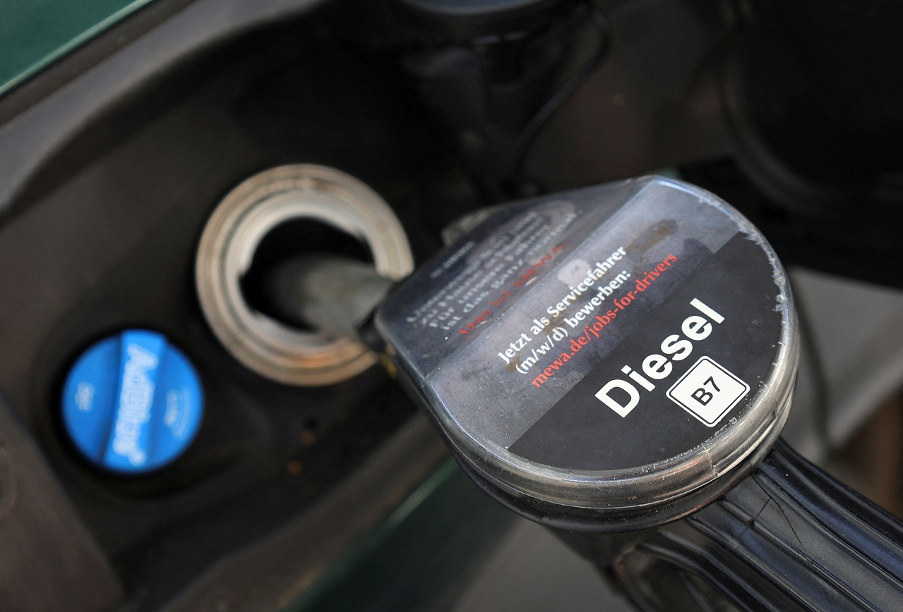 Governo prorroga subsídio ao diesel por dois meses e avalia ampliar ajuda à gasolina