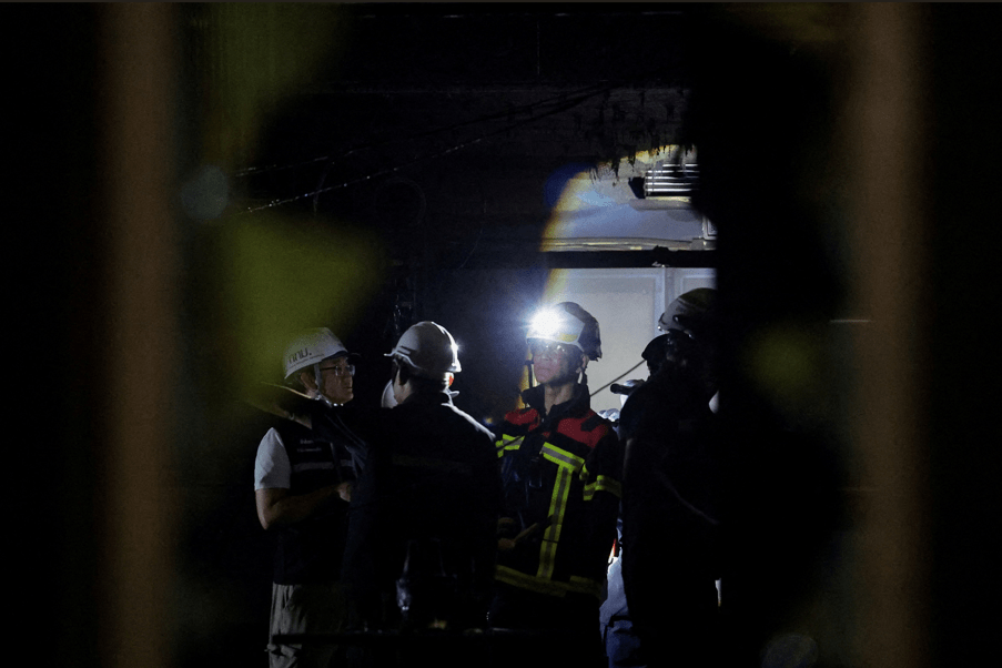 Incêndio em bar em Bangcoc mata 27 pessoas; polícia investiga possível negligência