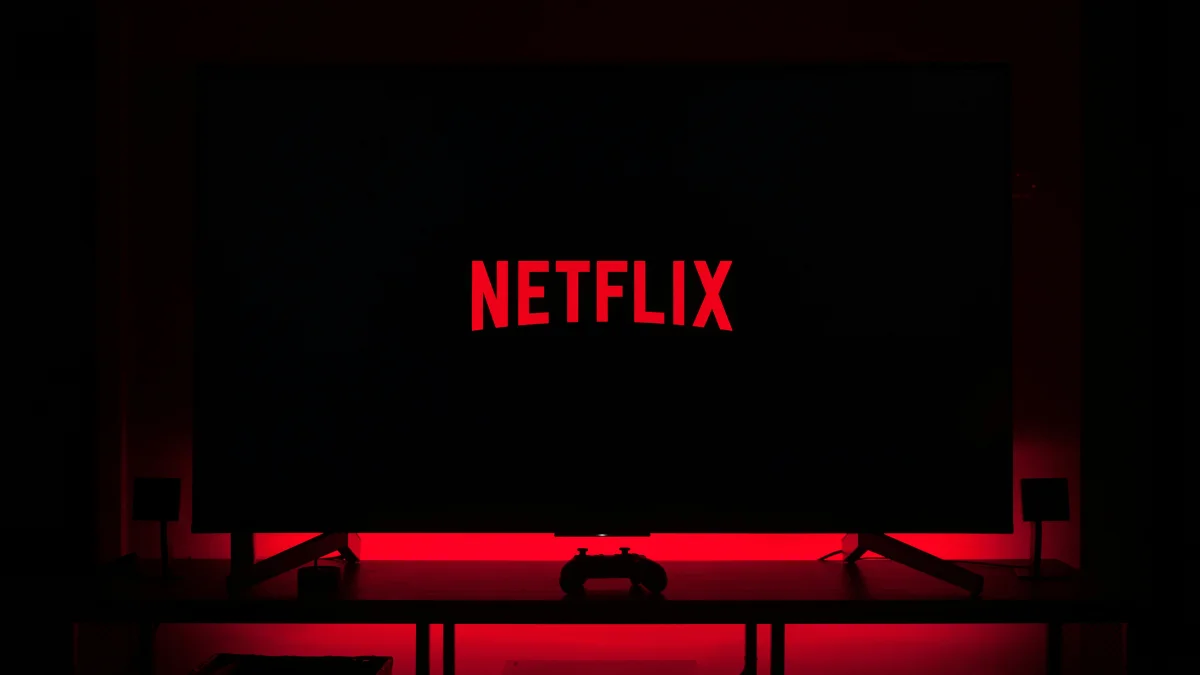 Ironia: Netflix avalia lançar canais 24h e ficar mais parecida com a TV a cabo