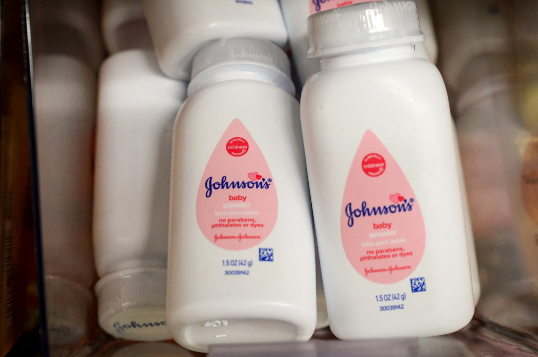 Johnson & Johnson pagará US$ 5,5 bi para encerrar processos relacionados a talco