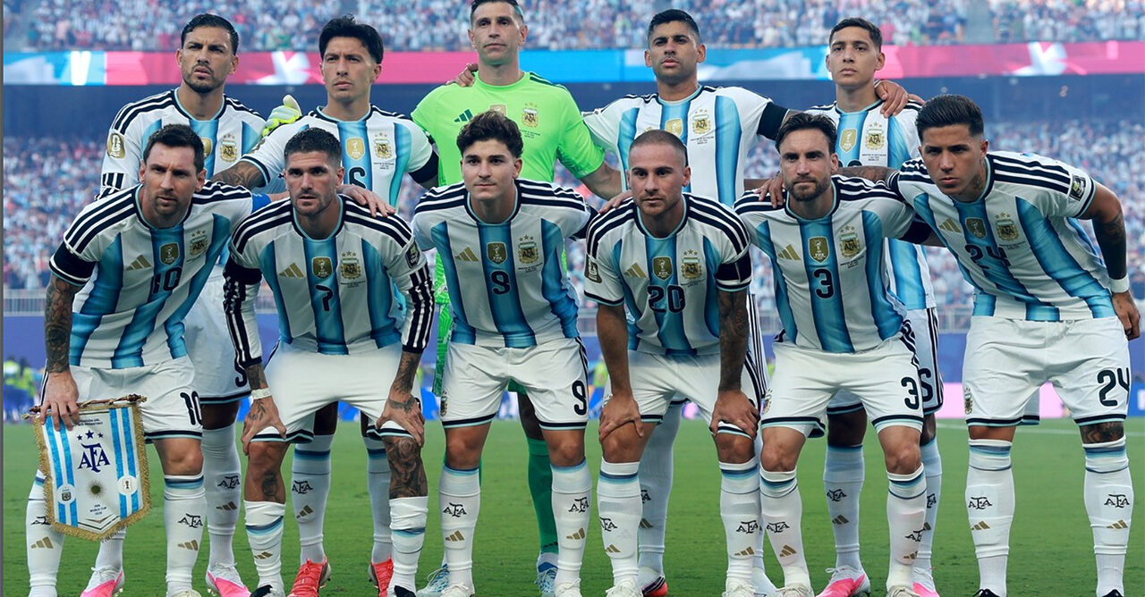 Momentos emblemáticos impactam buscas por camisas da Copa
