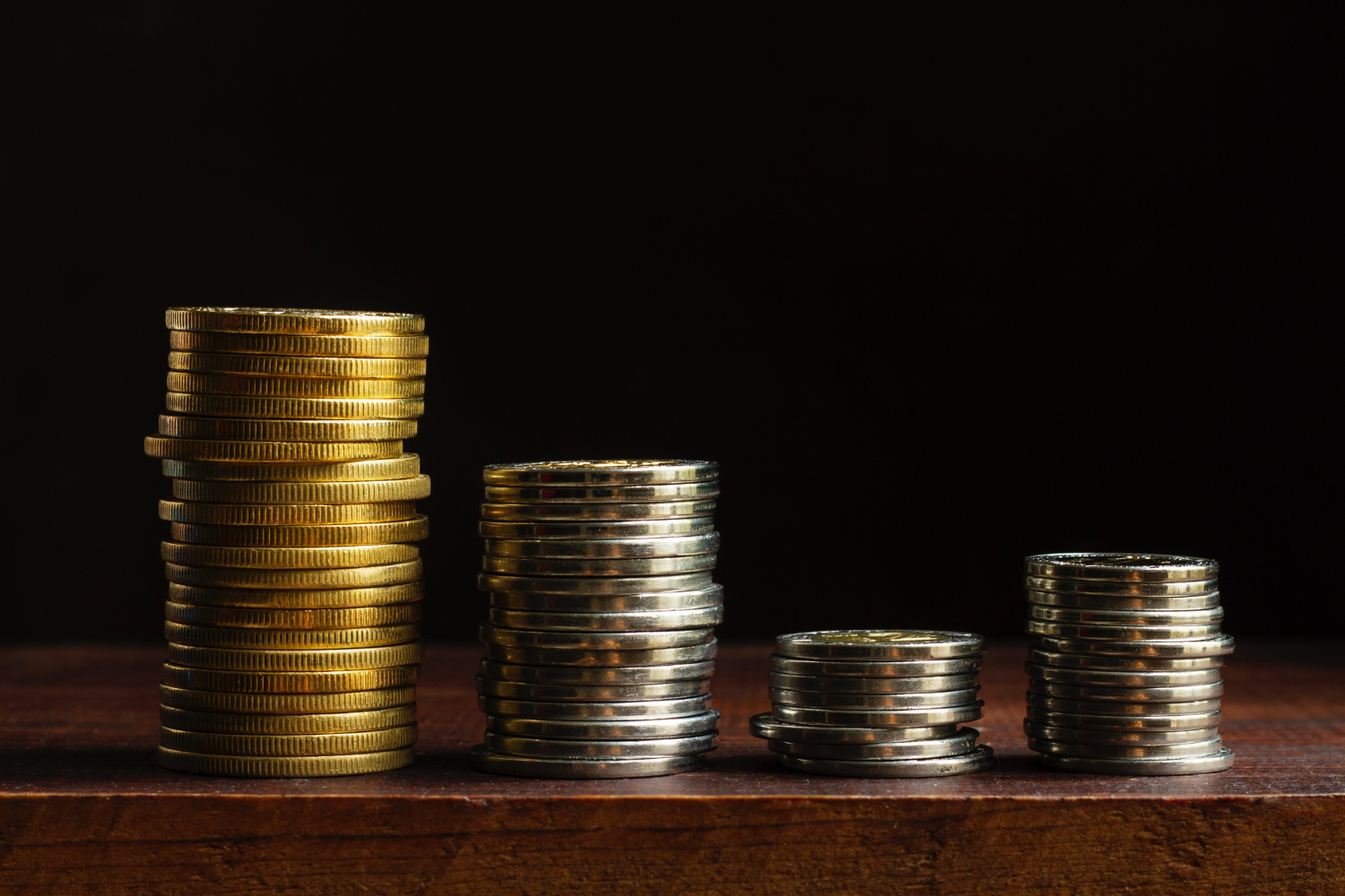 MXRF11, JSRE11 e mais de 20 FIIs pagam dividendos hoje; yields chegam a 2,08%