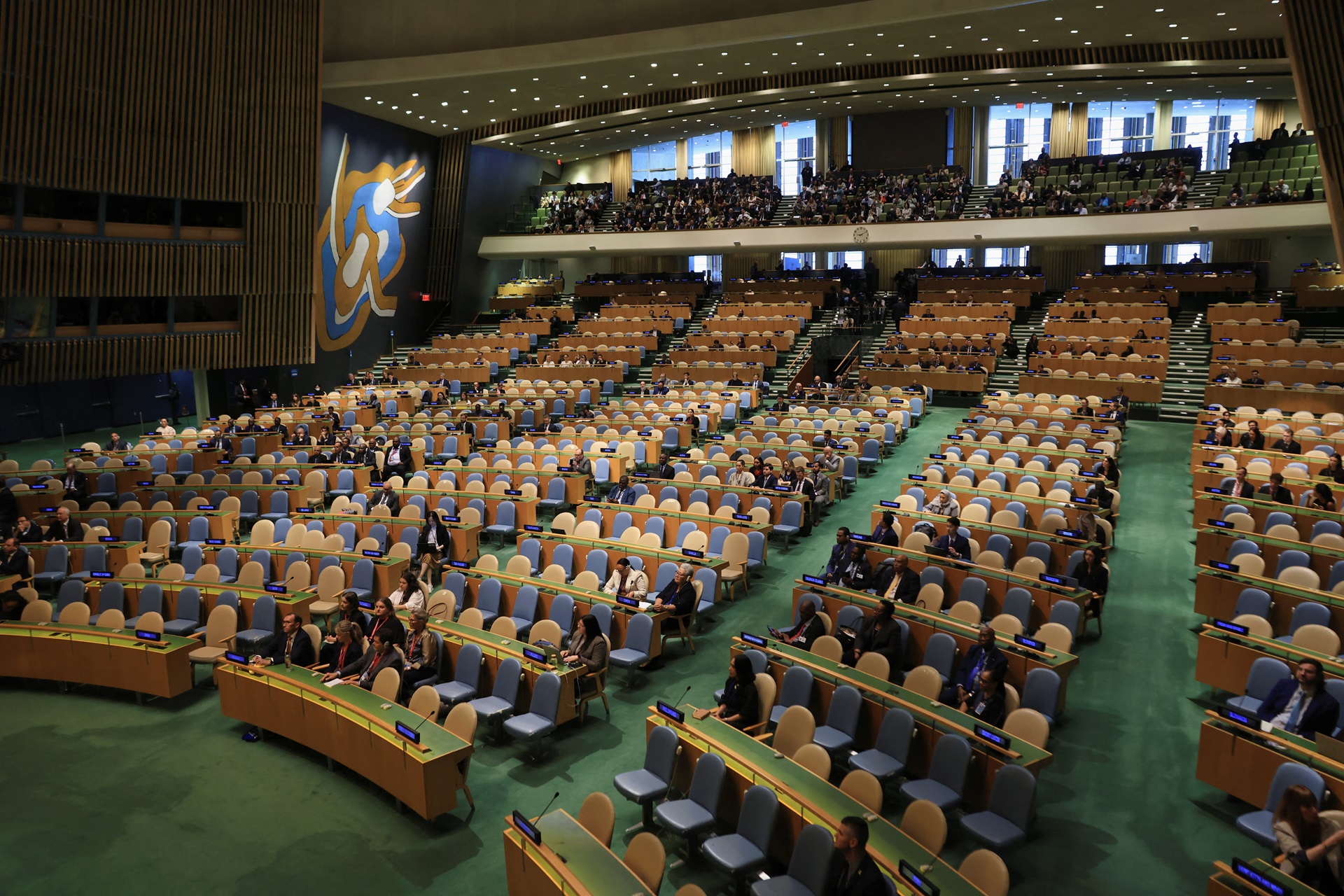 Olara Otunnu, diplomata de Uganda entra em disputa para comandar a ONU