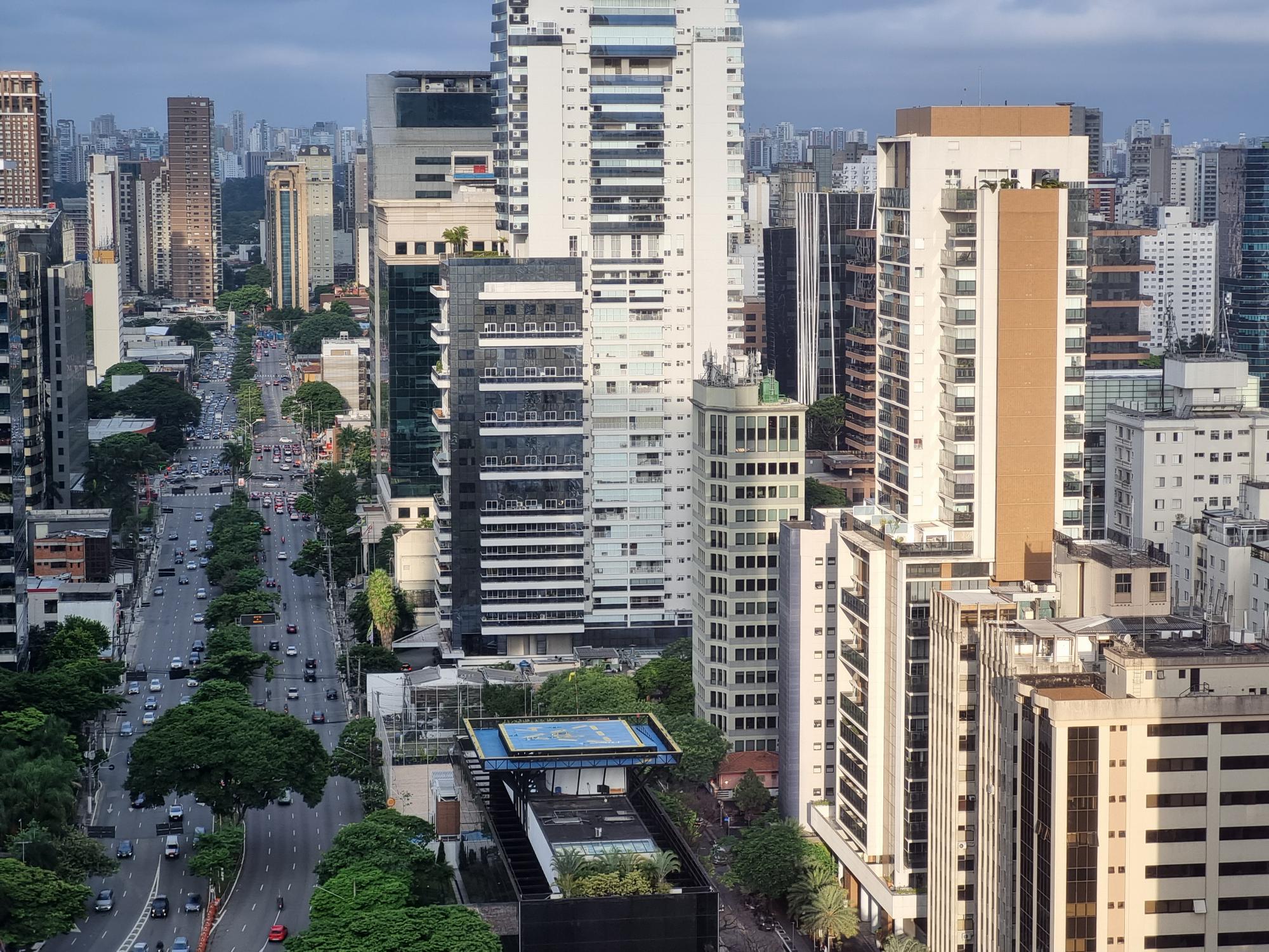 Patria registra locações 31% acima da média e vê nova fase para FIIs de escritórios