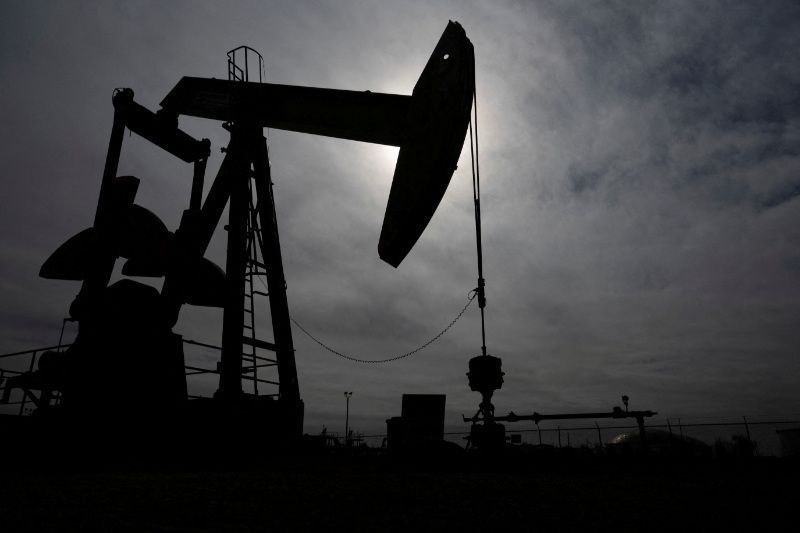 Petróleo cai ao menor nível em mais de 1 semana com trégua no Oriente Médio