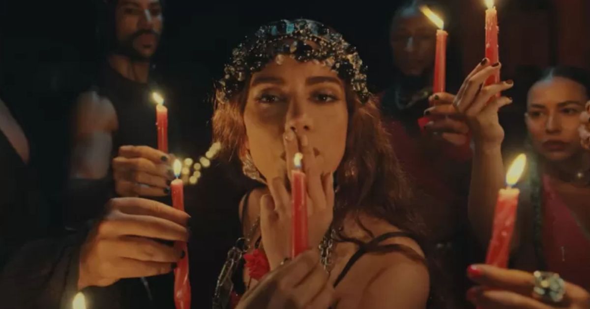 Pombagira: a força feminina que atravessa Equilibrivm II, de Anitta