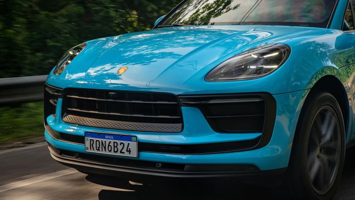 Porsche aposenta um de seus três carros campeões de venda