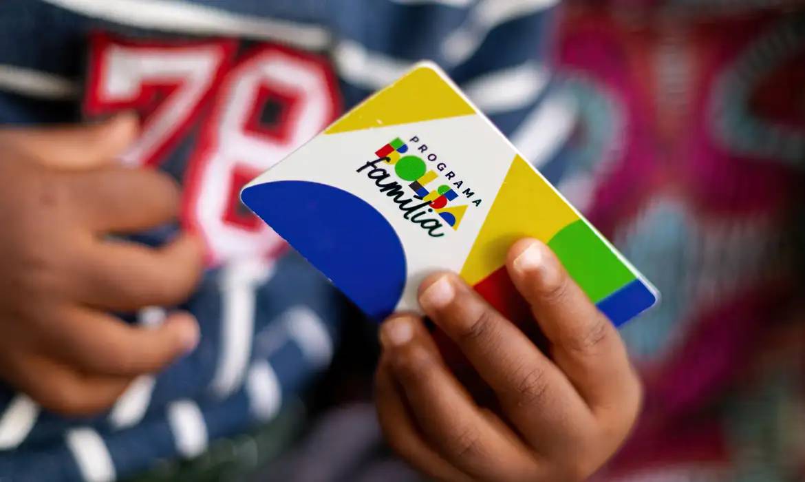 Quando cai o pagamento do Bolsa Família em julho? Veja valores e como consultar