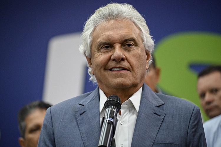Sem citar Eduardo, Caiado diz que quem precisa de Green card é ‘produtor brasileiro’