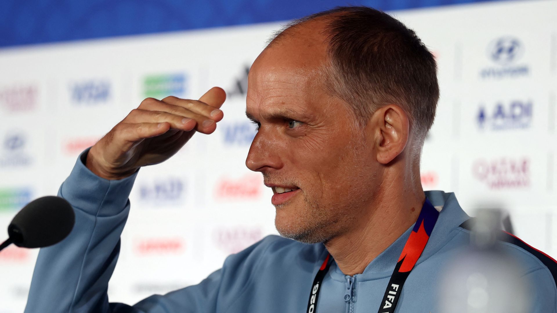 Técnico da Inglaterra compreende superstição da Argentina sobre uniforme azul-escuro