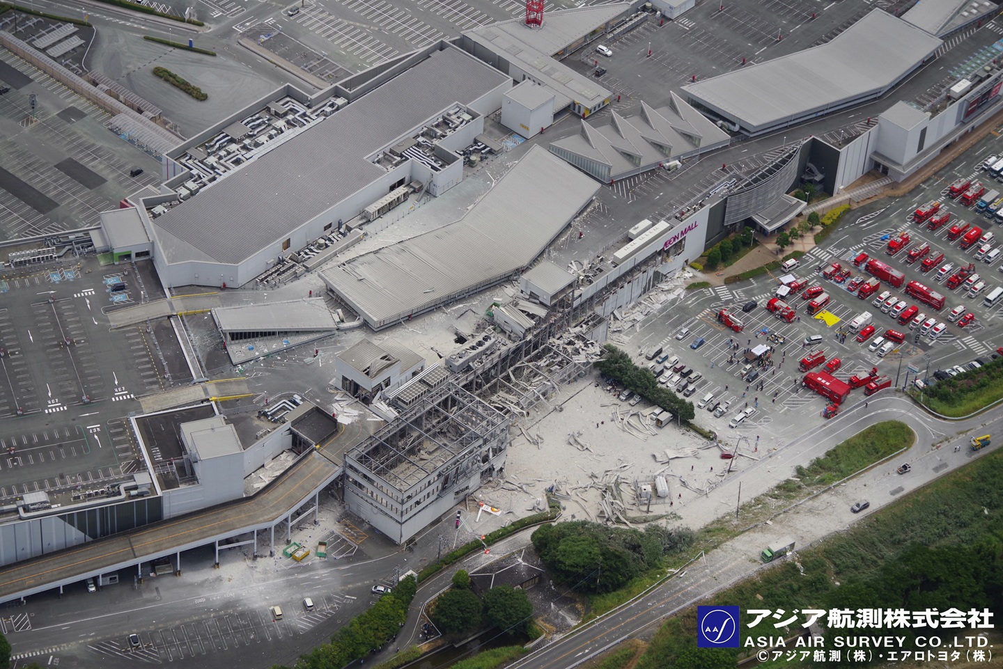 Terremoto no Japão interrompe operações de fábricas de automóveis e de semicondutores