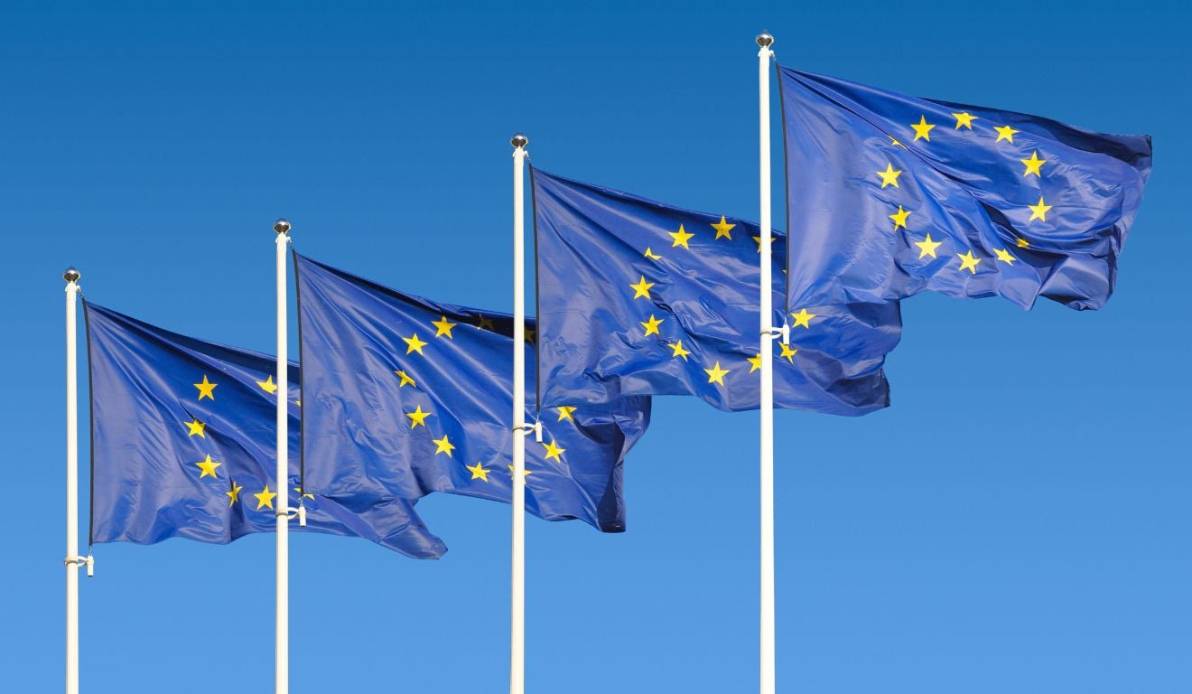 União Europeia quer investir €10 bilhões em sete “gigafábricas” de IA