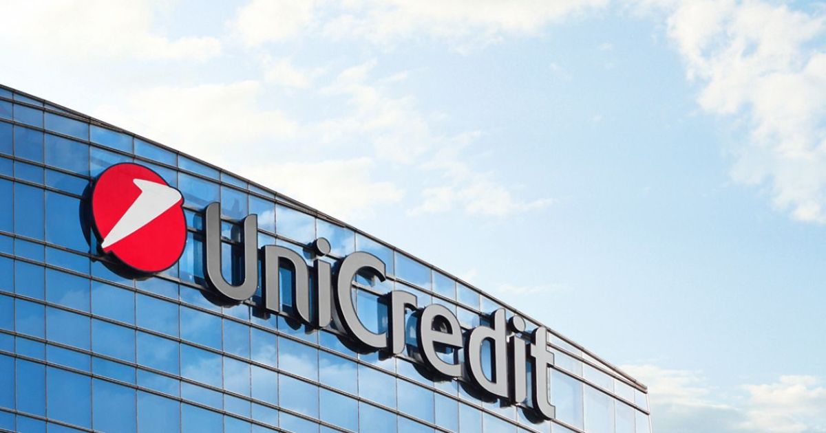 UniCredit eleva metas de lucro e prevê impulso adicional com o Commerzbank