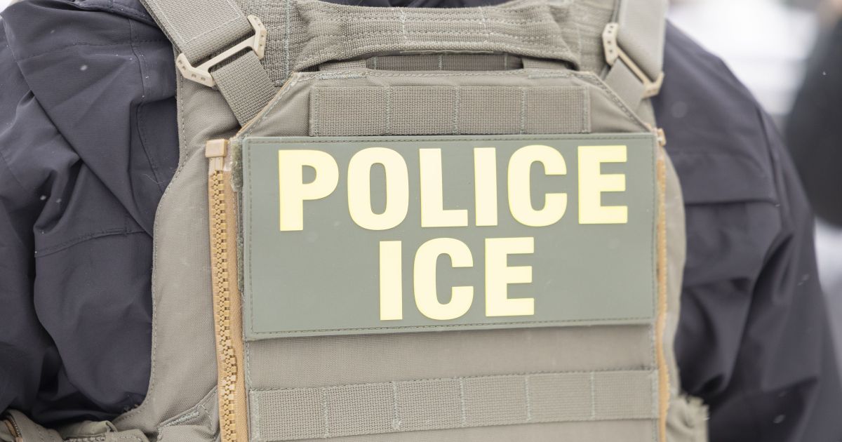 Análise: Uso da força do ICE tem sido questionado por americanos
