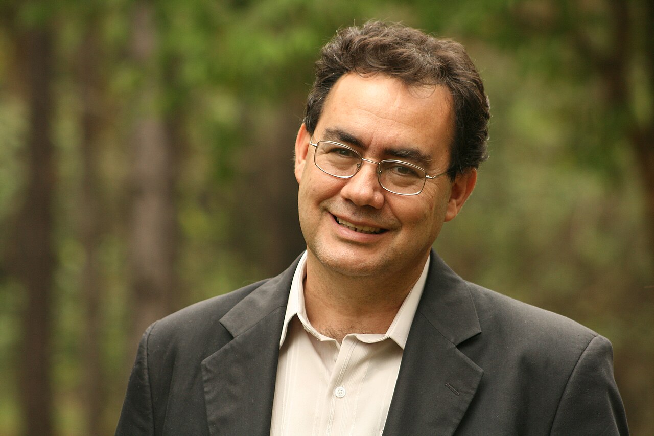 Augusto Cury diz que Brasil precisa de um primeiro-ministro como Tarcísio de Freitas