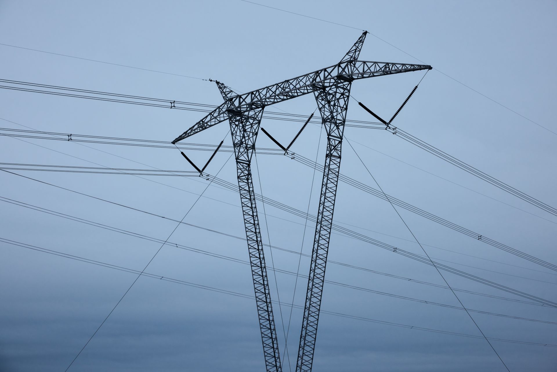Carga de energia no Brasil deve crescer 5,9% em setembro, estima ONS