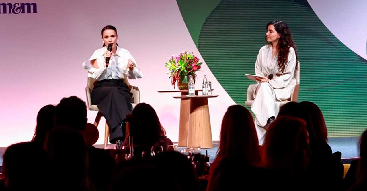 Débora Falabella: teatro, presença e (des)conexões