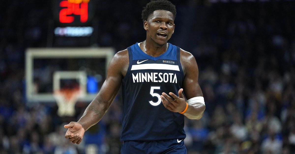 Empresário assume controle do Minnesota Timberwolves por R$ 23 bilhões