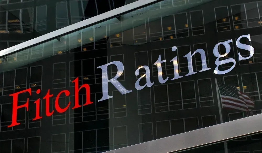 Fitch reitera rating do Reino Unido em “AA-“, com perspectiva estável