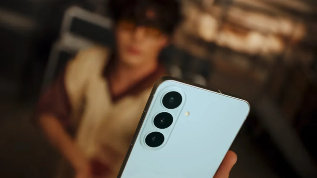 Galaxy S26 FE chegou: 1º celular com One UI 9 tem bateria para 29 horas de vídeo
