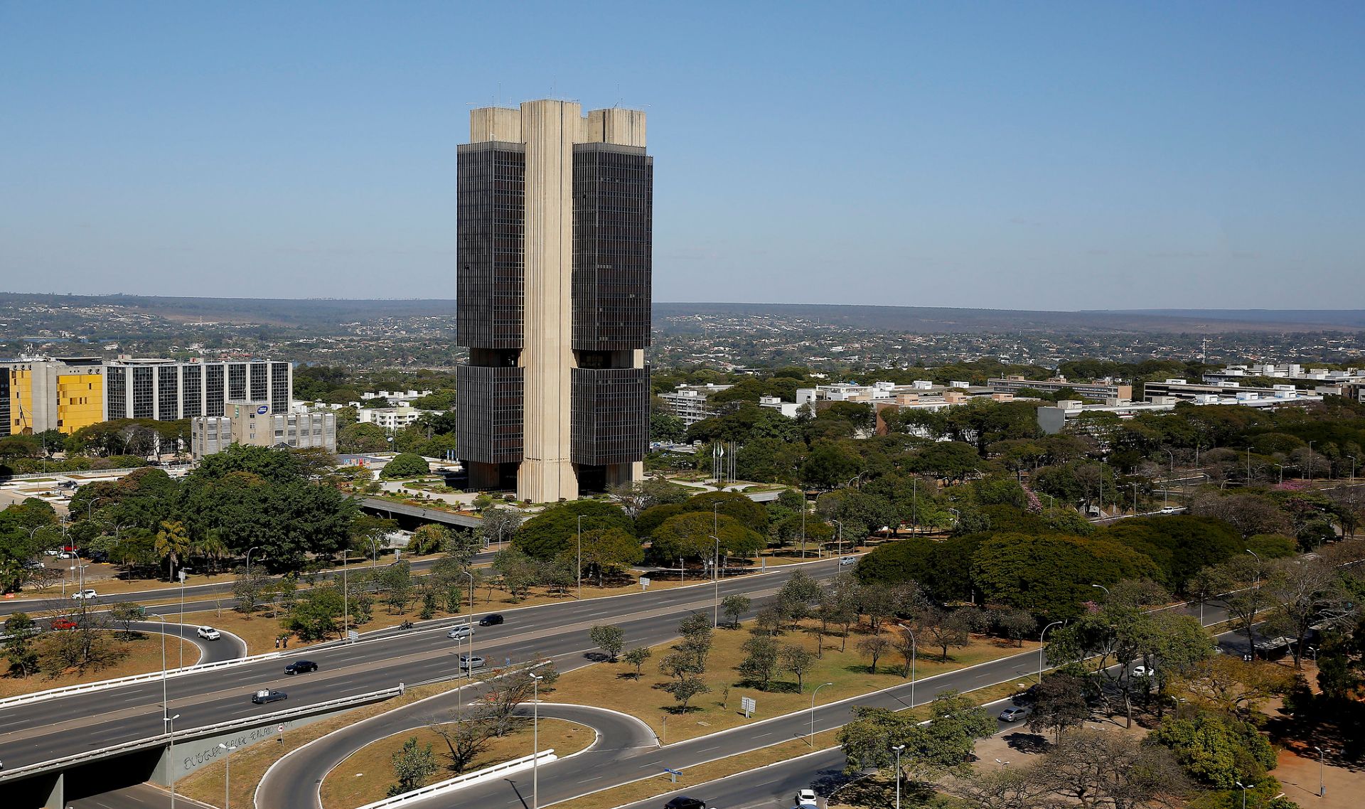 Interligação de sistemas de pagamentos instantâneos pode diminuir tarifas, diz BC