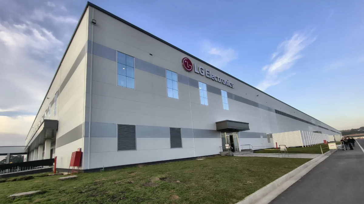 LG inaugura fábrica gigante de R$ 1,5 bilhão no Brasil; entenda estratégia da marca