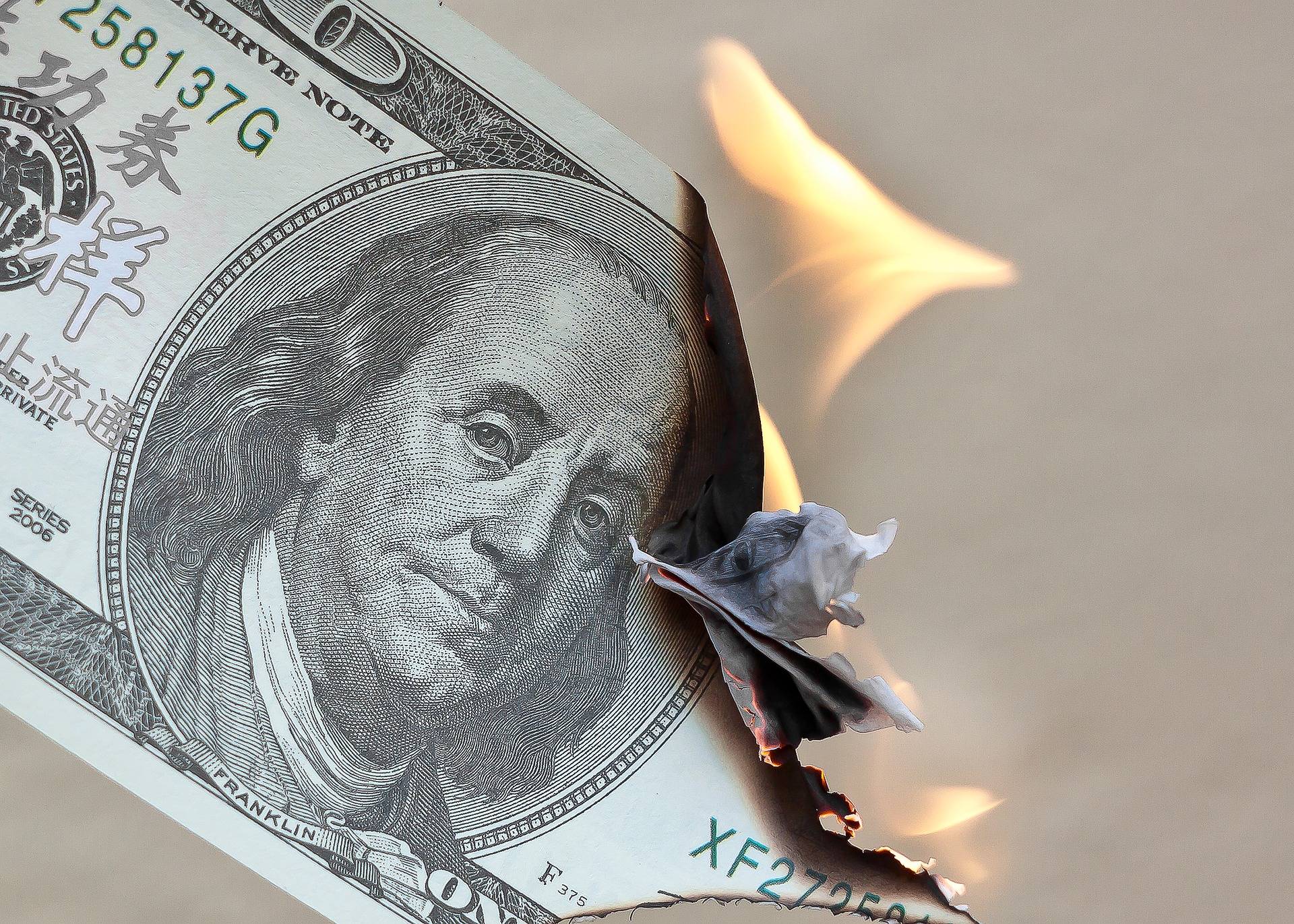 Mercado dá primeiros sinais concretos de retorno da tese de dólar fraco