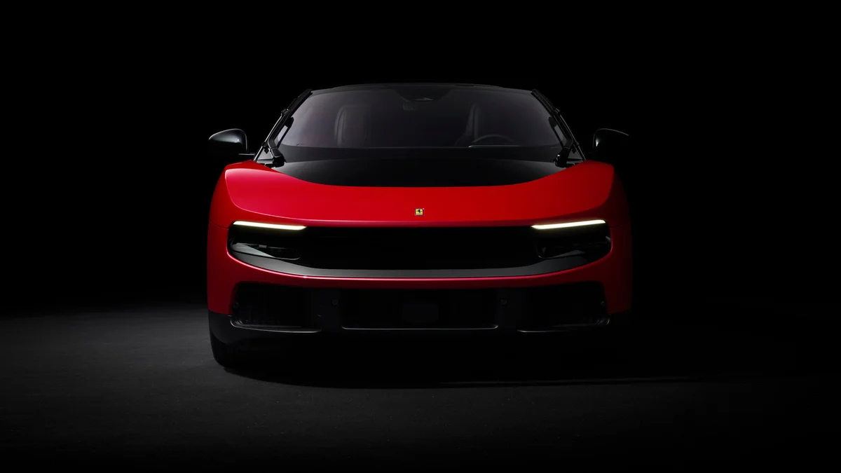 Mesmo com polêmicas, Ferrari Luce esgota estoques e tem fila de espera