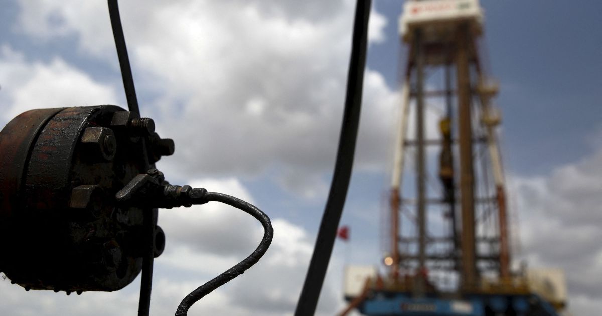 Metade do petróleo da Venezuela é exportada aos EUA, diz subsecretário