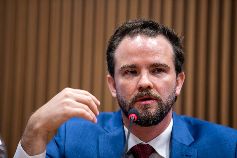 Ministro da Fazenda quer ‘apertar’ o arcabouço fiscal para ajudar política monetária