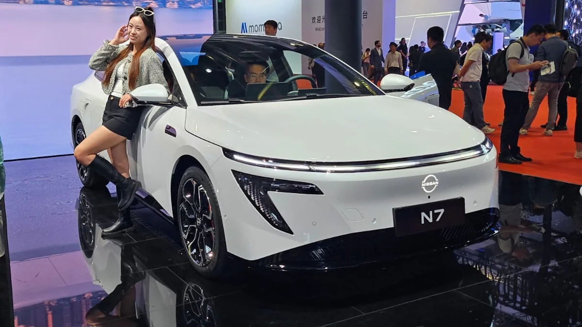 N7: Nissan testa sedan elétrico chinês no Brasil e pode tirar Sentra de linha