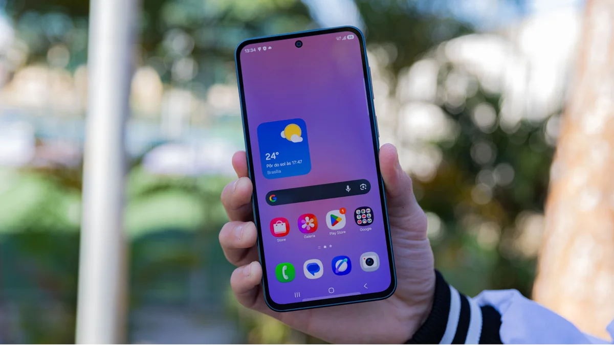 One UI 9 mal chegou aos celulares e Samsung já testa sucessora