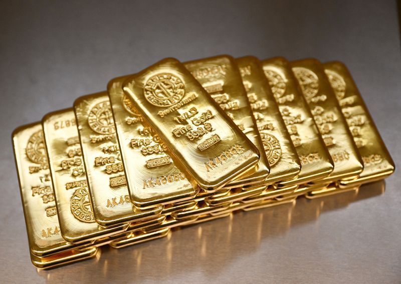 Ouro fecha em alta com recompra de títulos pelo Tesouro dos EUA