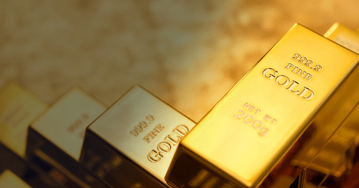 Ouro fecha em alta e encerra semana de ganhos com perspectivas de Fed