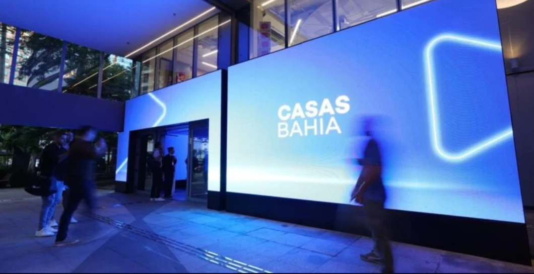 Quem afundou a Casas Bahia: Juros, dívida, bets ou erros de estratégia?