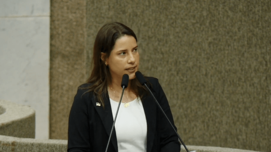 Raquel Lyra registra BO por receber PIX de desconhecidos: “ação coordenada”