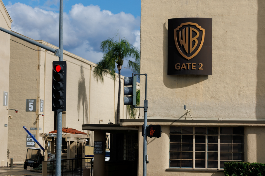 Se o negócio entre a Paramount e a Warner ruir, Ellison paga a conta de US$ 9,8 bi