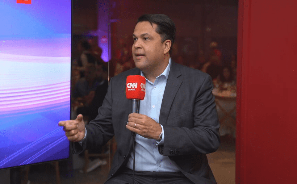 Setor público precisa ser apoio para crescimento, diz João Xavier