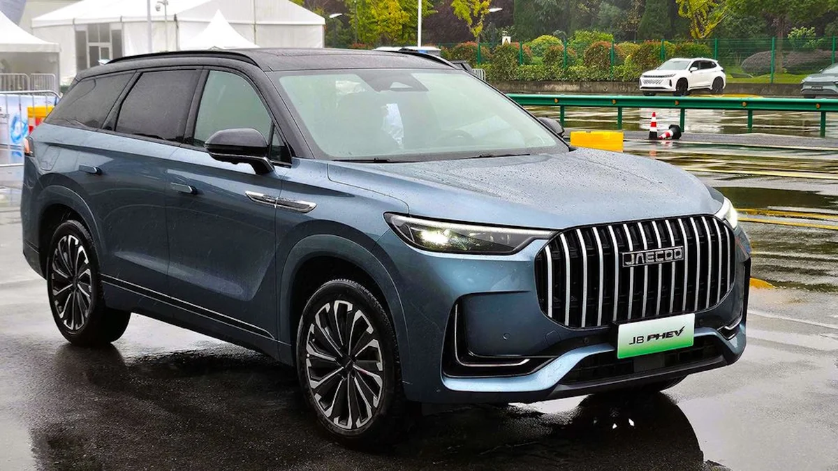 SUV gigante chinês é confirmado para o Brasil; CT Auto já testou