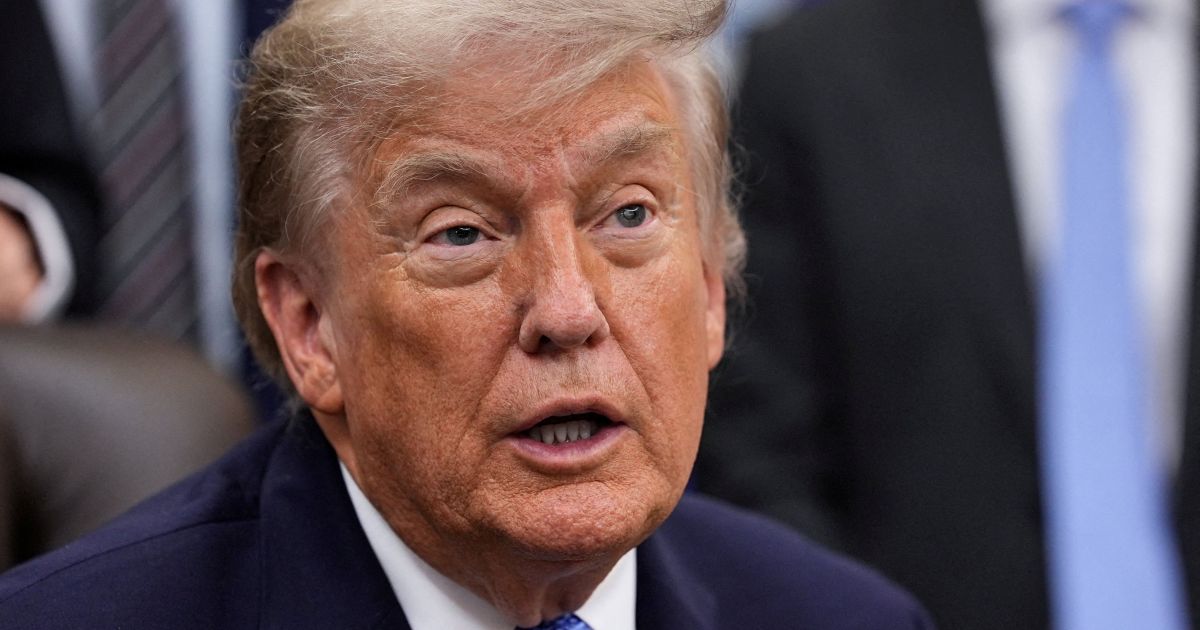 Trump diz que não orientou Bessent a intervir no mercado de títulos
